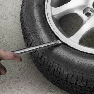 Aluminiumlegierte Krähenstange Das unverzichtbare Handwerkzeug zum Reifenwechsel für Elektroroller