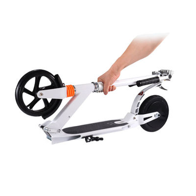 Erwachsener 8 Zoll Klappschnell-E-Scooter mit Rücken Scheibenbremse und 2-3 Stunden Ladezeit