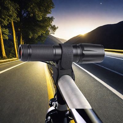 Schwarze Fahrrad LED-Torche Rotation Halter Taschenlampe Stand für 28-40mm Fahrrad Licht