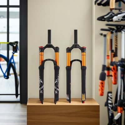 Kohlenstoff-Material MTB Fahrrad Luftstoßgabeln für 26/27.5/29 Zoll BMX Fahrräder im Jahr 2024