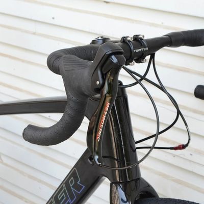 Carbon Frame Gravel Bike 700C*40C 11 Geschwindigkeit APEX Hydraulische Scheibenbremse für Straßenrennen