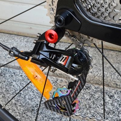 Carbon Frame Gravel Bike 700C*40C 11 Geschwindigkeit APEX Hydraulische Scheibenbremse für Straßenrennen
