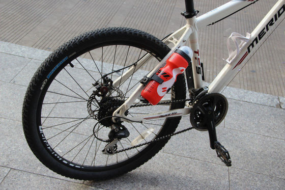 Schnell abnehmbare Wasserkocherhalter Multifunktionaler Becherhalter 13*9*9cm für Mountainbikes
